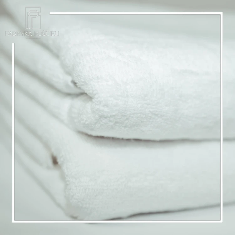 Ręcznik Hotelowy 70x140cm Classic 400g Biały 100% Bawełna Podwójna Pętelka Famitex
