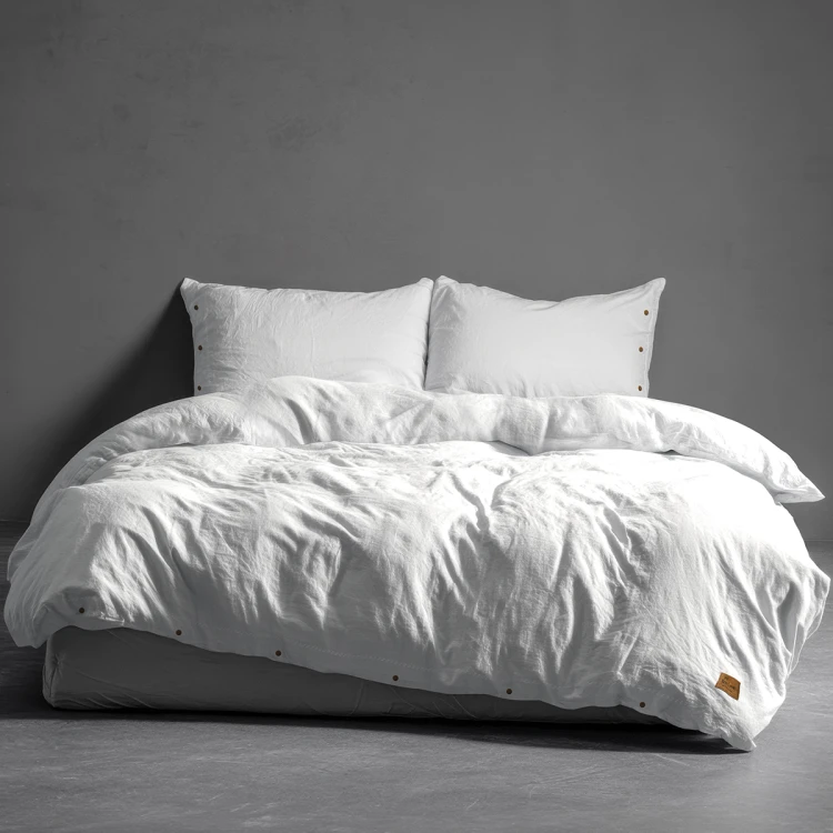 Pościel z Ozdobnymi Guzikami 160x200 + 2 Poszewki 100% Bawełna Pure Biała Detexpol